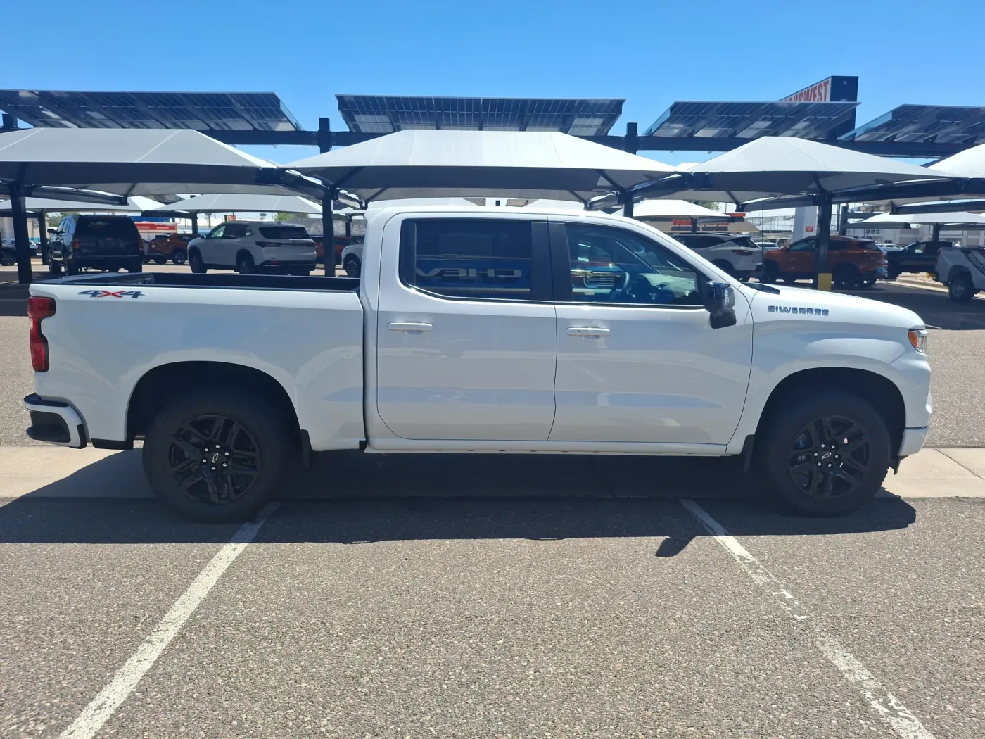 2026 Chevrolet Silverado 1500 RST | Photo 5 of 19