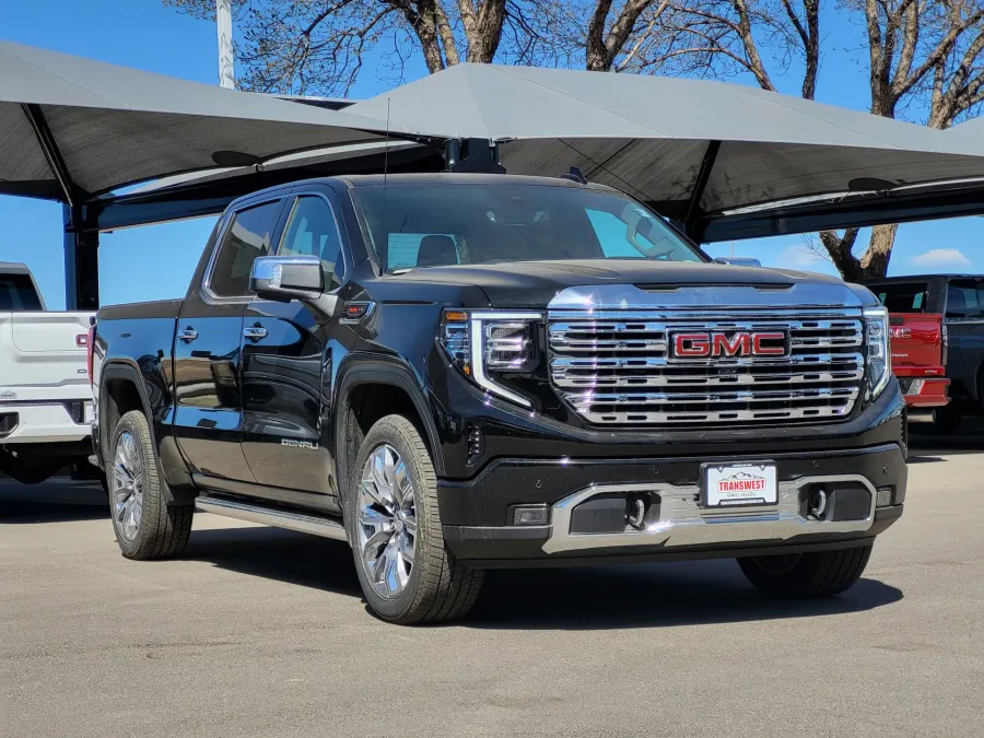 2026 GMC Sierra 1500 Denali | Photo 2 of 26