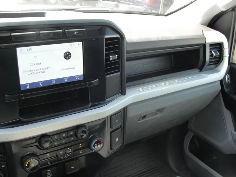 2023 Ford Super Duty F-450 XL | Photo 22 of 26