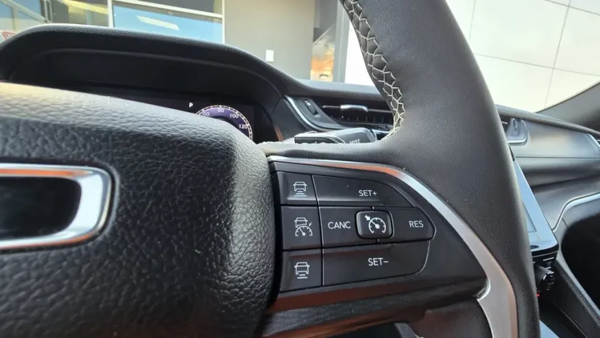 2024 Jeep Grand Cherokee | Photo 17 of 31