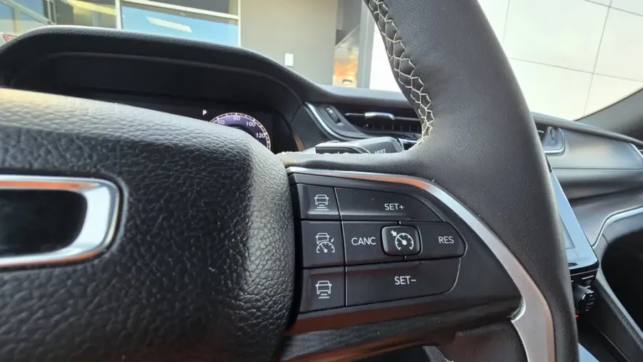 2024 Jeep Grand Cherokee | Photo 17 of 31