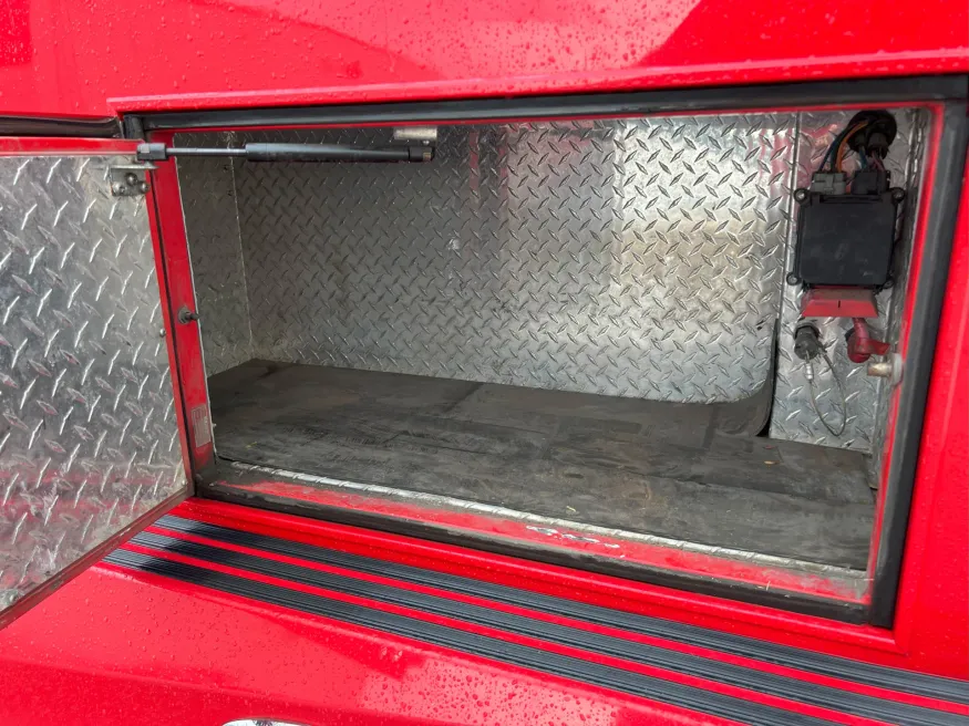 2007 Freightliner M2 106 | Photo 20 of 40