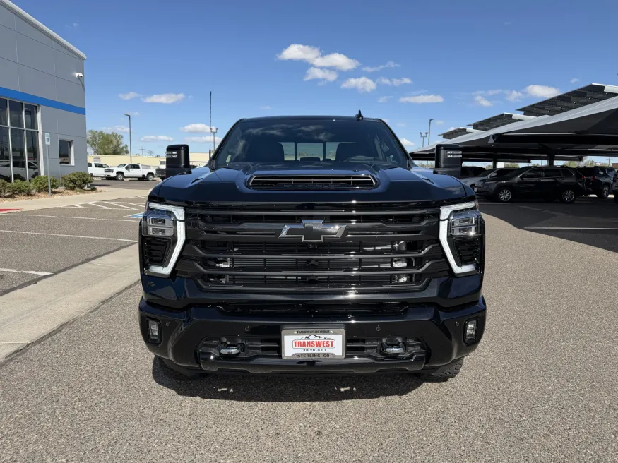 2026 Chevrolet Silverado 3500HD High Country | Photo 7 of 22