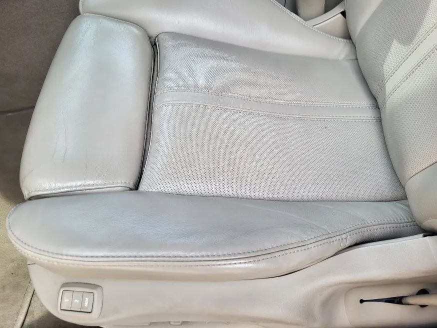 2015 Cadillac SRX Premium Collection | Photo 21 of 27