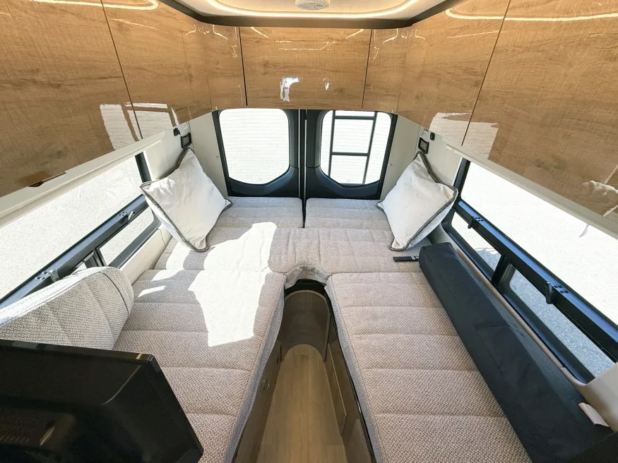 2022 Winnebago Era 70A | Photo 12 of 21