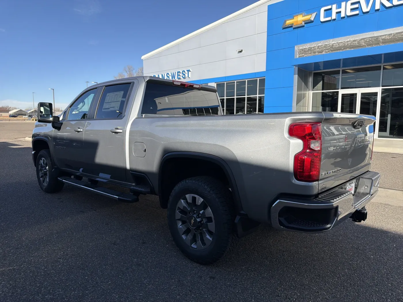 2026 Chevrolet Silverado 2500HD LT | Photo 2 of 19
