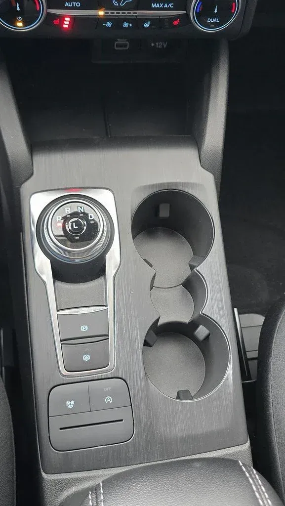 2026 Ford Escape | Photo 22 of 25