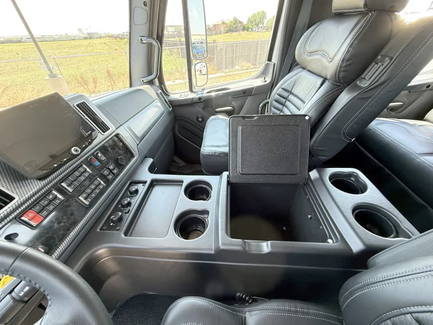 2025 Freightliner M2 106 Plus Summit Hauler | Photo 10 of 24