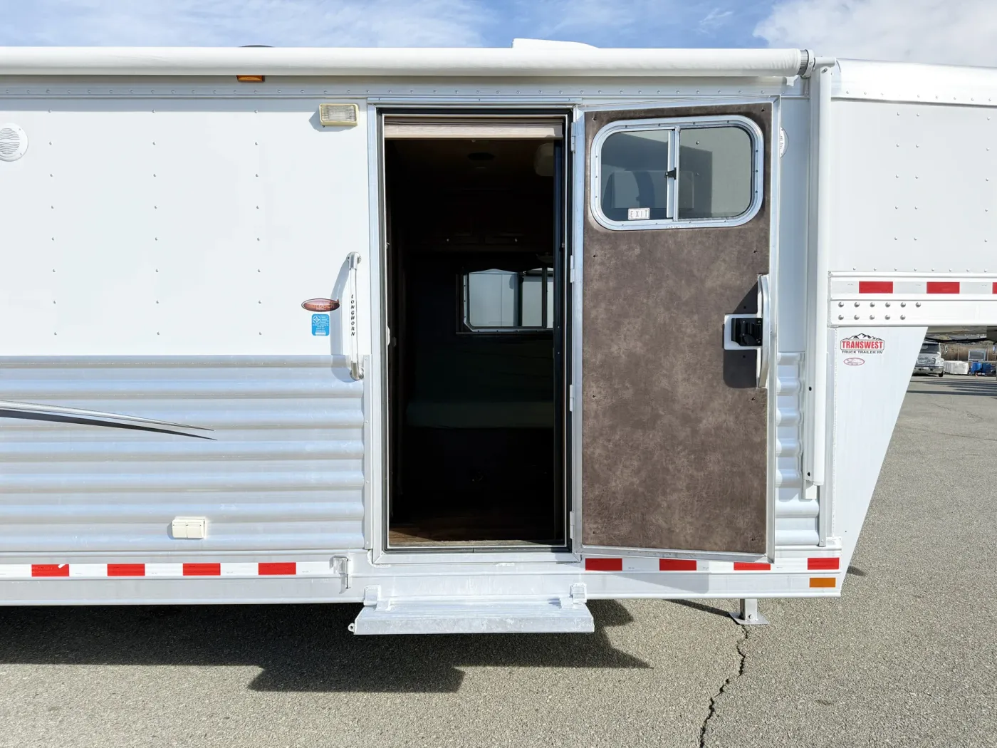 2014 Elite 3HGN LQ | Photo 3 of 24