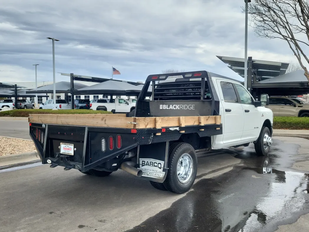2024 RAM 3500 Chassis Cab SLT 