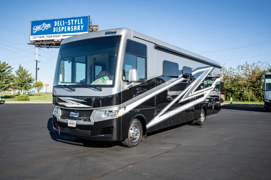 2026 Newmar Bay Star Sport 3225 | Photo 9 of 27