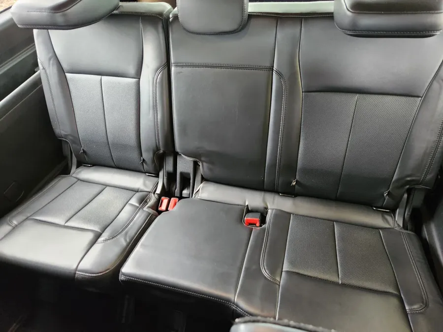 2024 Ford Expedition Max XLT | Photo 12 of 28