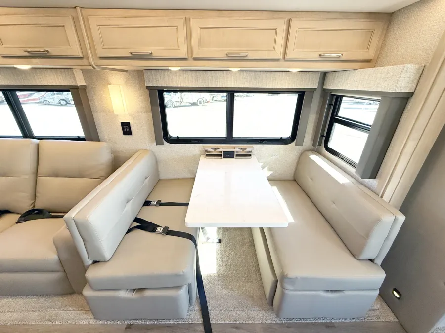 2026 Renegade Verona 40VRB | Photo 9 of 31