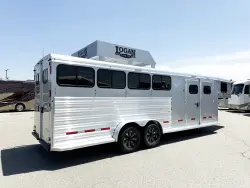 2026 Logan Coach Riot 4HGN | Thumbnail Photo 6 of 19