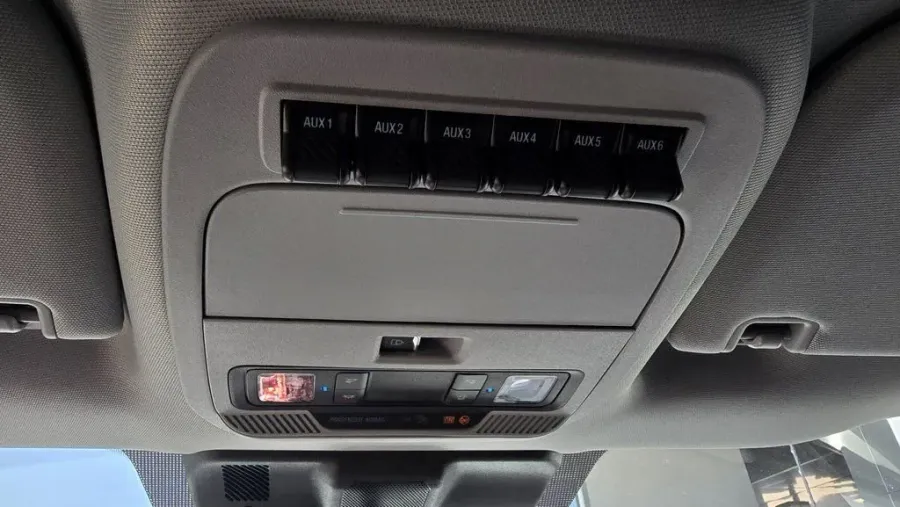 2025 Ford Super Duty F-450 | Photo 21 of 26