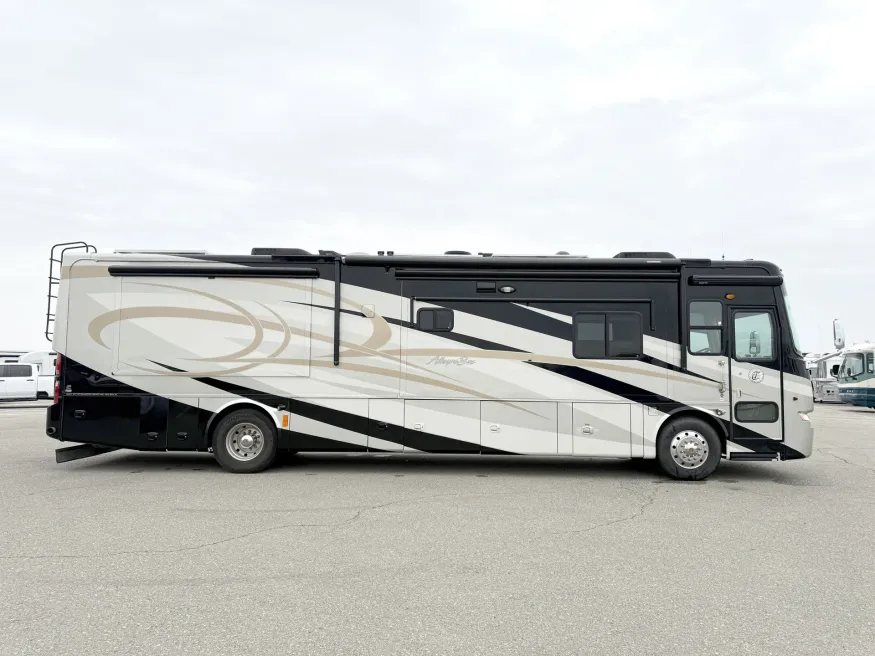 2010 Tiffin Allegro Bus 40QXP | Photo 3 of 12
