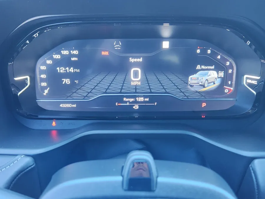 2023 GMC Yukon XL Denali Ultimate | Photo 21 of 27