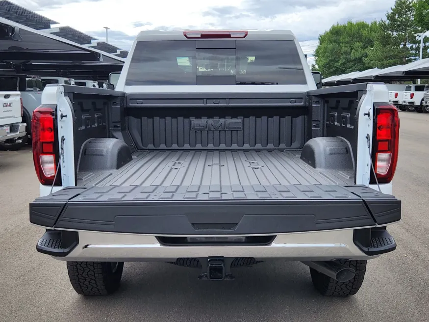 2026 GMC Sierra 2500HD SLE | Photo 16 of 30