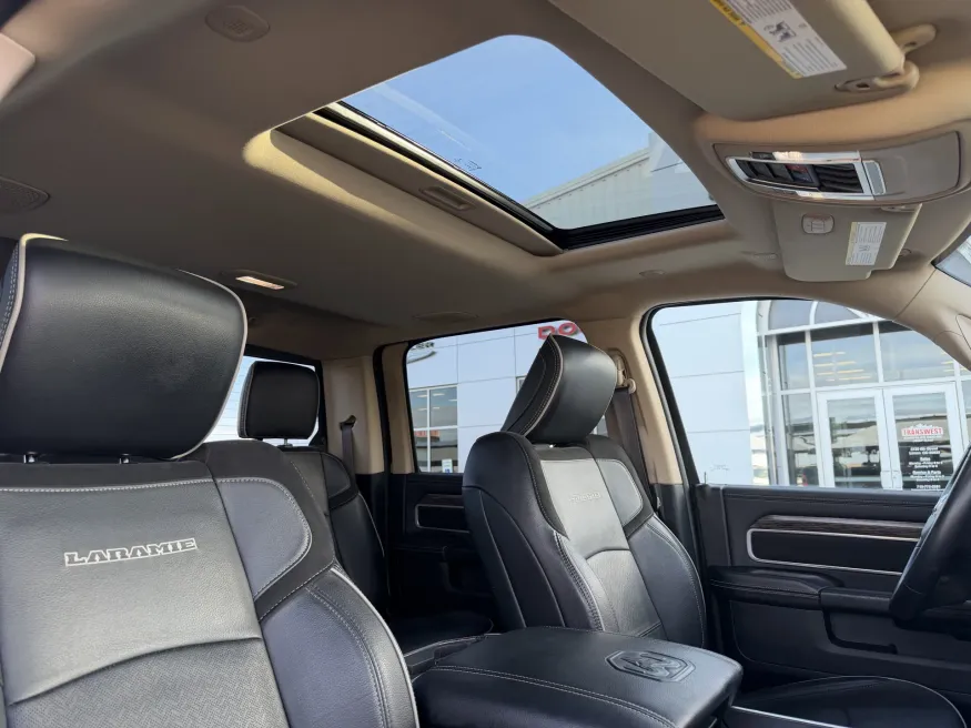 2020 RAM 2500 Laramie | Photo 13 of 21