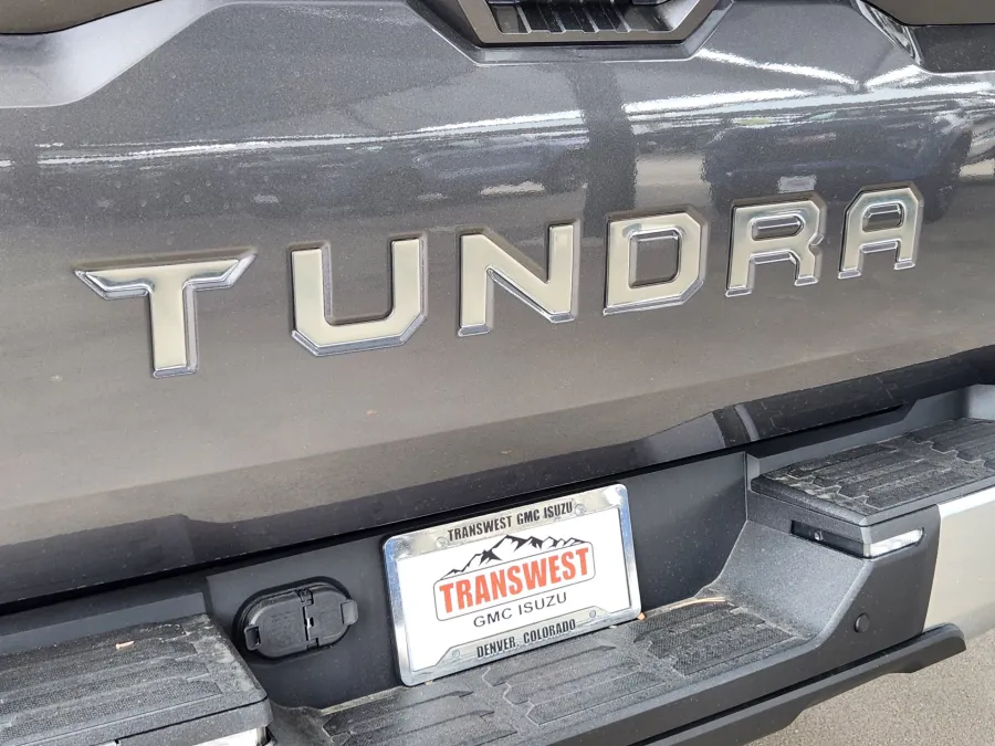 2024 Toyota Tundra 4WD Capstone Hybrid | Photo 14 of 30