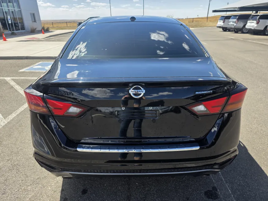 2022 Nissan Altima 2.5 SR | Photo 6 of 23