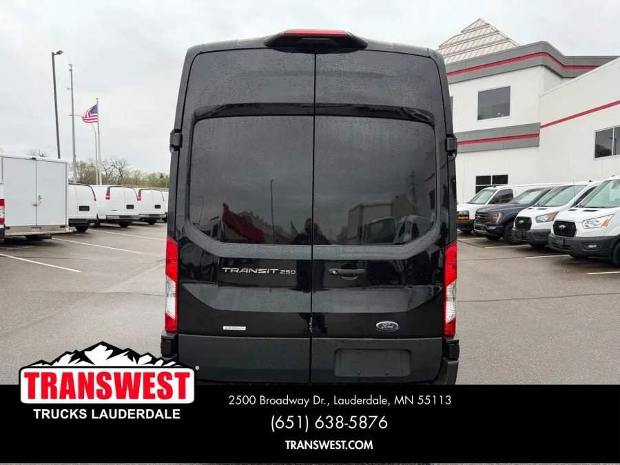 2023 Ford Transit | Photo 11 of 19