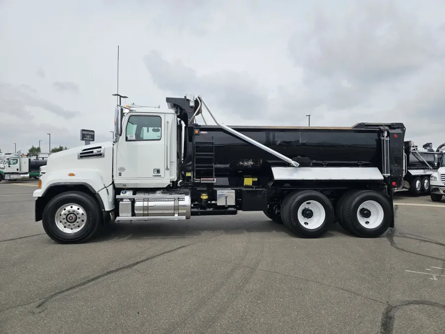 2022 Western Star 4700SF | Photo 4 of 22