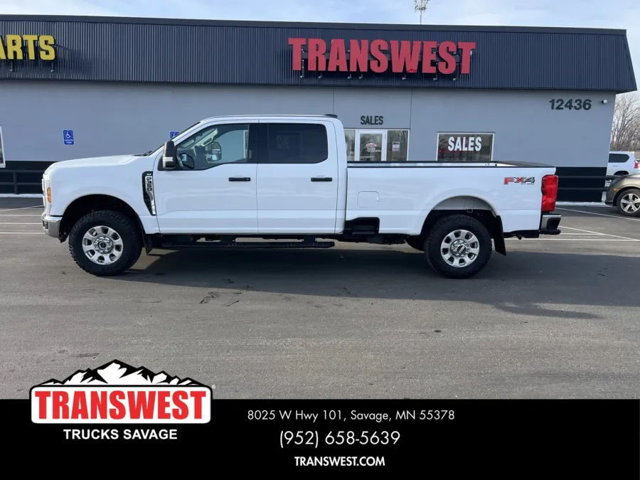 2024 Ford F-350 | Photo 8 of 16