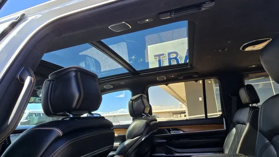 2022 Jeep Grand Wagoneer | Photo 38 of 45