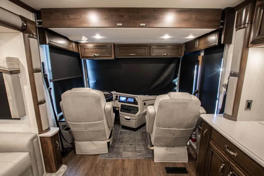 2024 Newmar Kountry Star 3709 | Photo 11 of 25