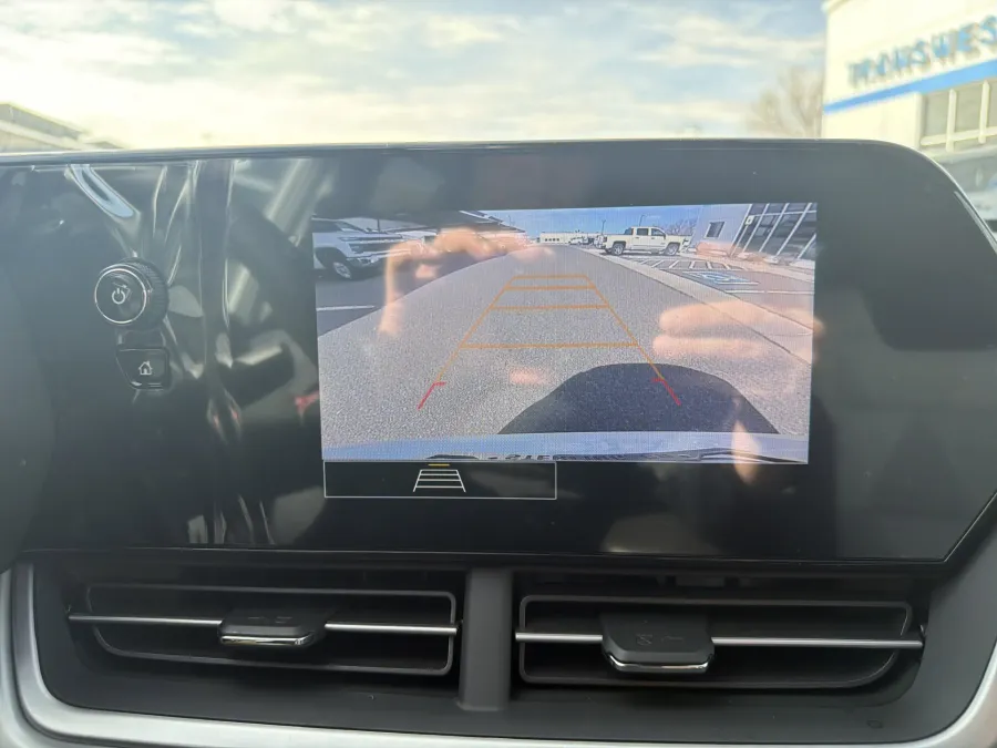 2026 Chevrolet Trax 1RS | Photo 14 of 19