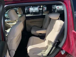 2023 Jeep Grand Cherokee L Limited | Thumbnail Photo 12 of 29