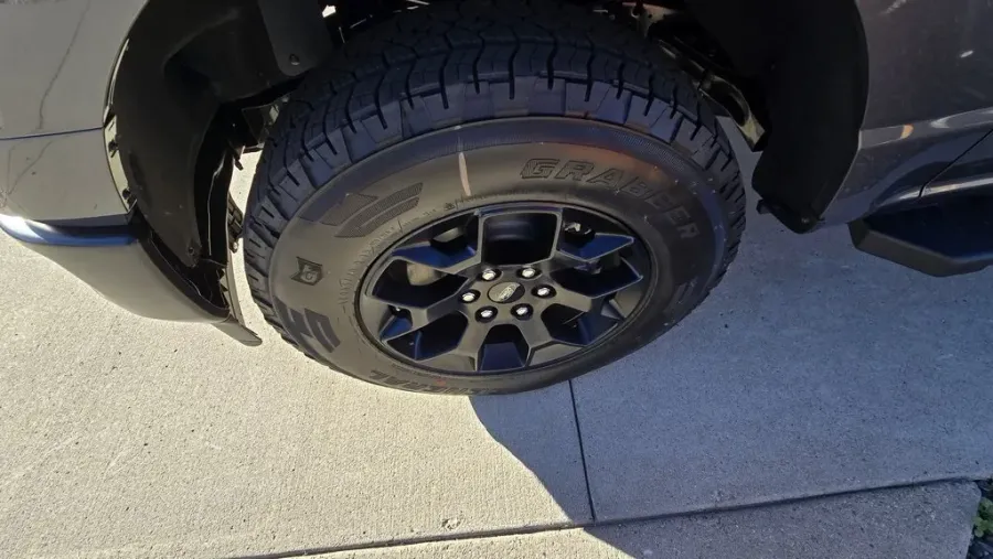 2025 Ford F-150 | Photo 9 of 25