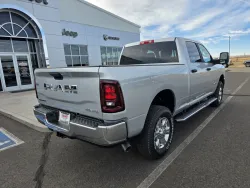 2026 RAM 2500 Big Horn | Thumbnail Photo 7 of 25