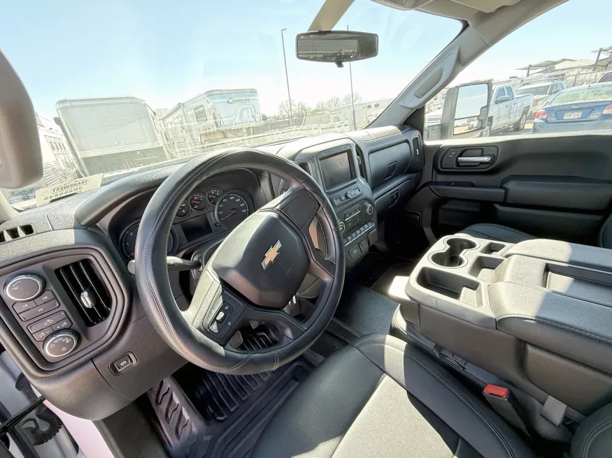 2020 Chevrolet 3500 | Photo 6 of 20