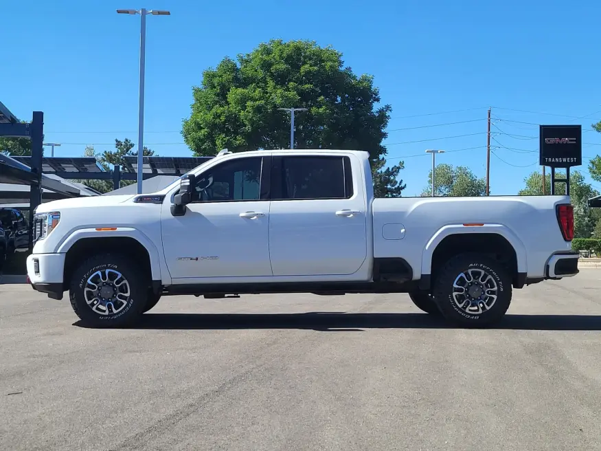 2023 GMC Sierra 2500HD AT4 | Photo 3 of 24