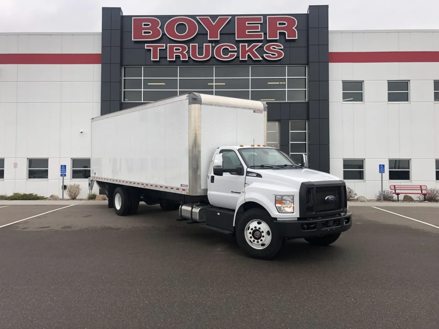 2023 Ford F750 | Photo 2 of 8