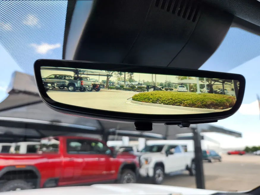 2025 GMC Yukon XL Elevation | Photo 32 of 33