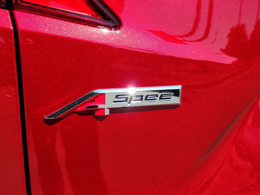 2024 Acura RDX w/A-Spec Package | Photo 14 of 33