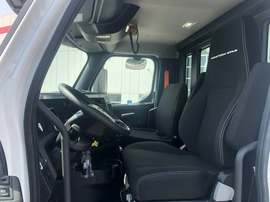 2026 Western Star 47X | Photo 8 of 11