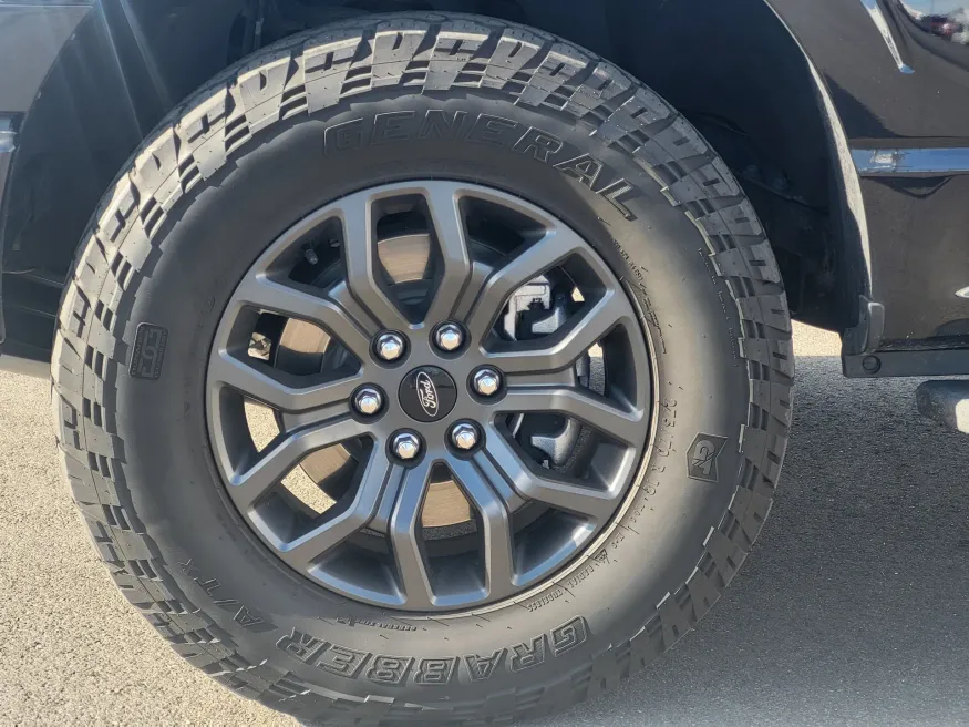 2023 Ford F-150 XL | Photo 9 of 26
