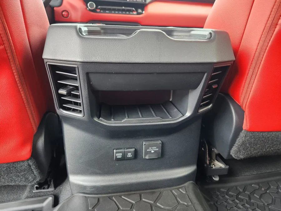 2023 Toyota Tundra 4WD TRD Pro Hybrid | Photo 19 of 22