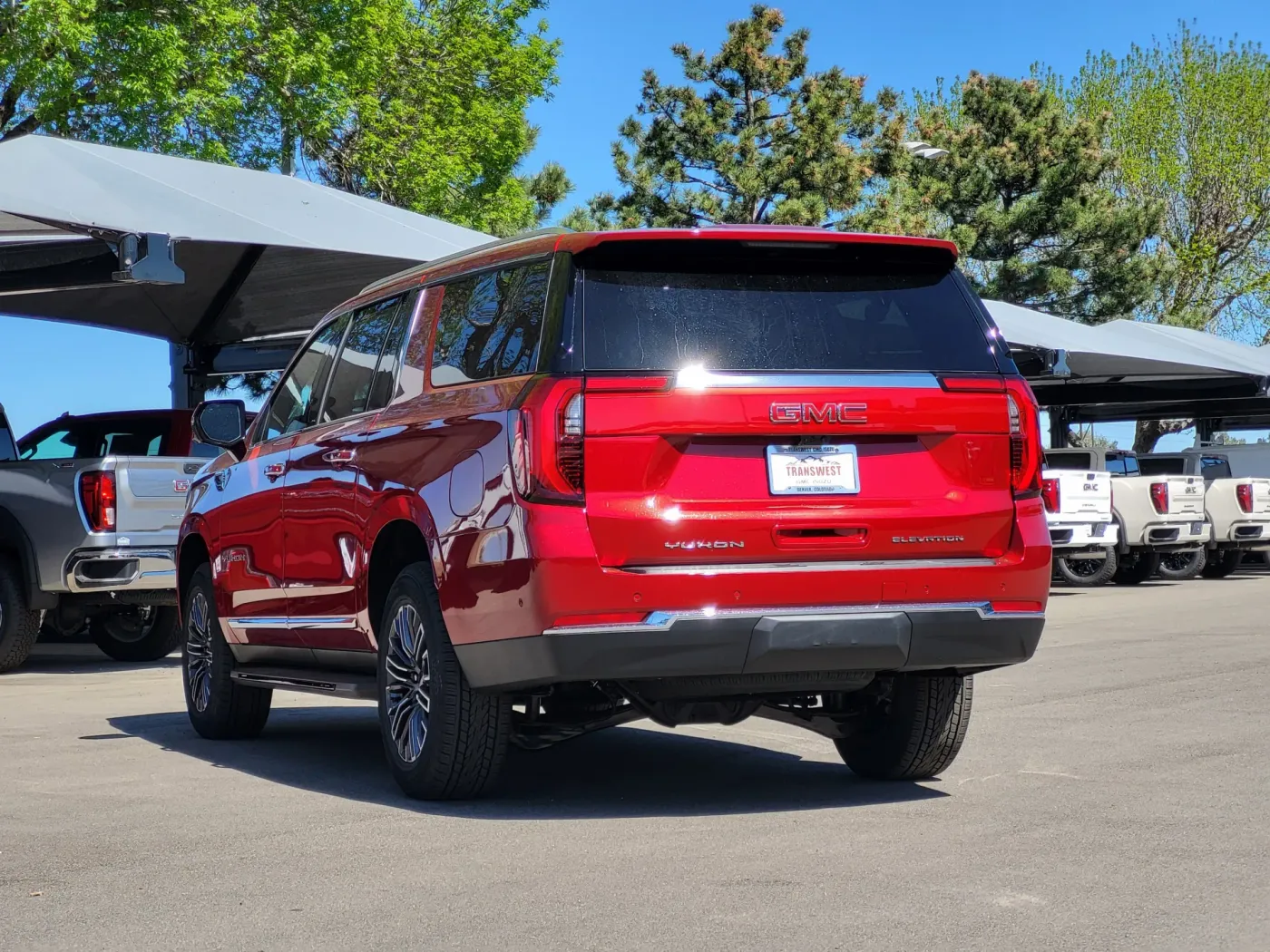 2026 GMC Yukon XL Elevation | Photo 4 of 27