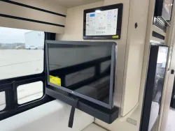 2026 Pleasure-way Ontour 2.2AWD | Thumbnail Photo 19 of 18