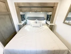 2026 Renegade Verona 36VSB | Thumbnail Photo 18 of 29