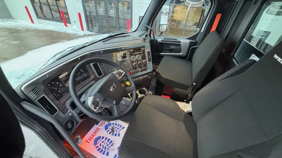 2026 Western Star 47X | Photo 10 of 11