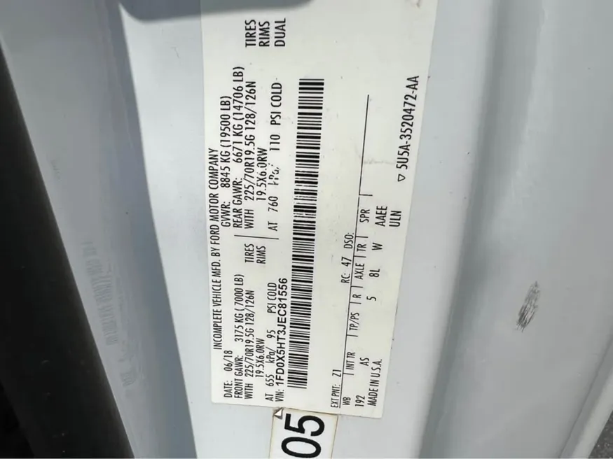 2018 Ford Super Duty F-550 XL | Photo 17 of 21