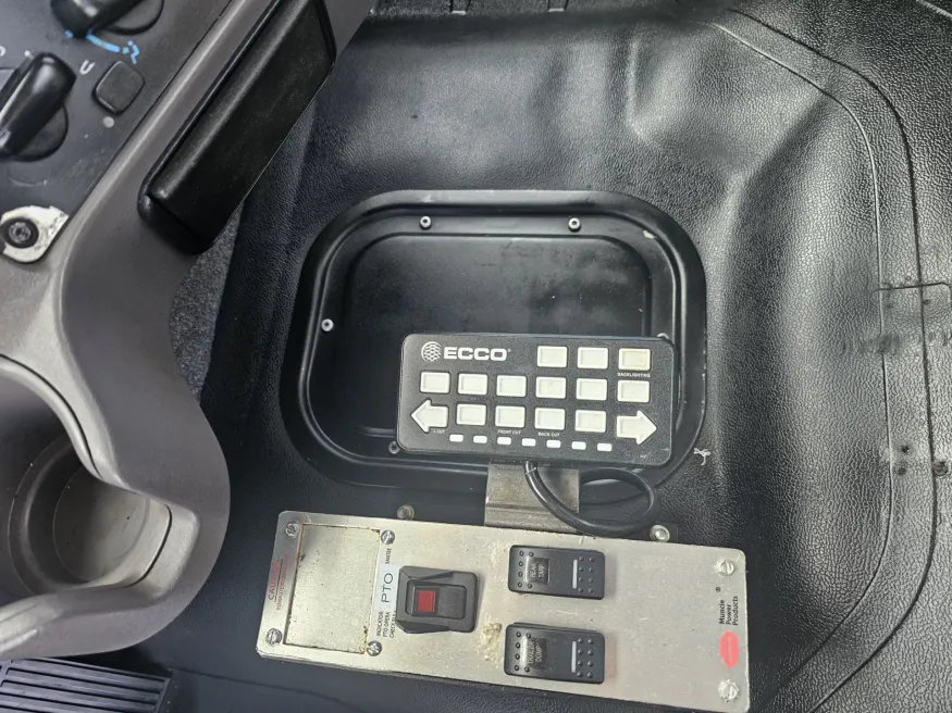 2023 Freightliner M2 112 | Photo 16 of 19