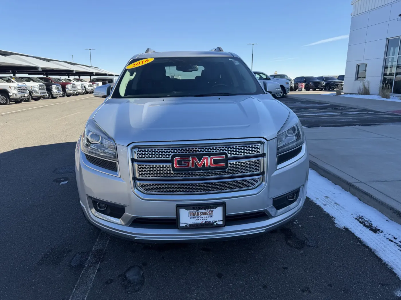 2016 GMC Acadia Denali | Photo 2 of 21