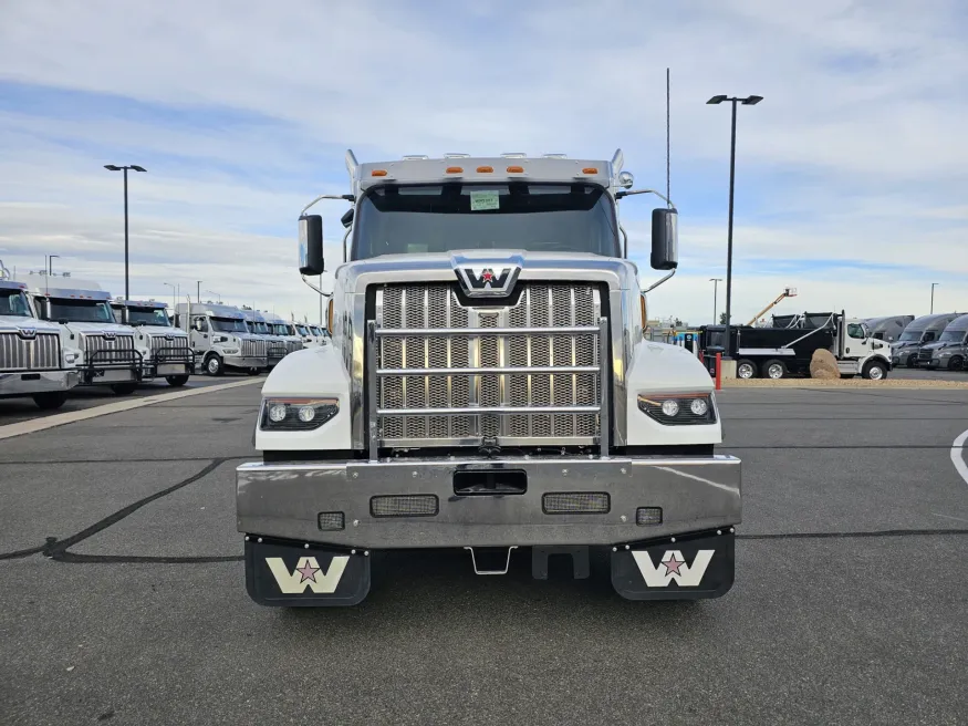 2026 Western Star 49X | Photo 2 of 23